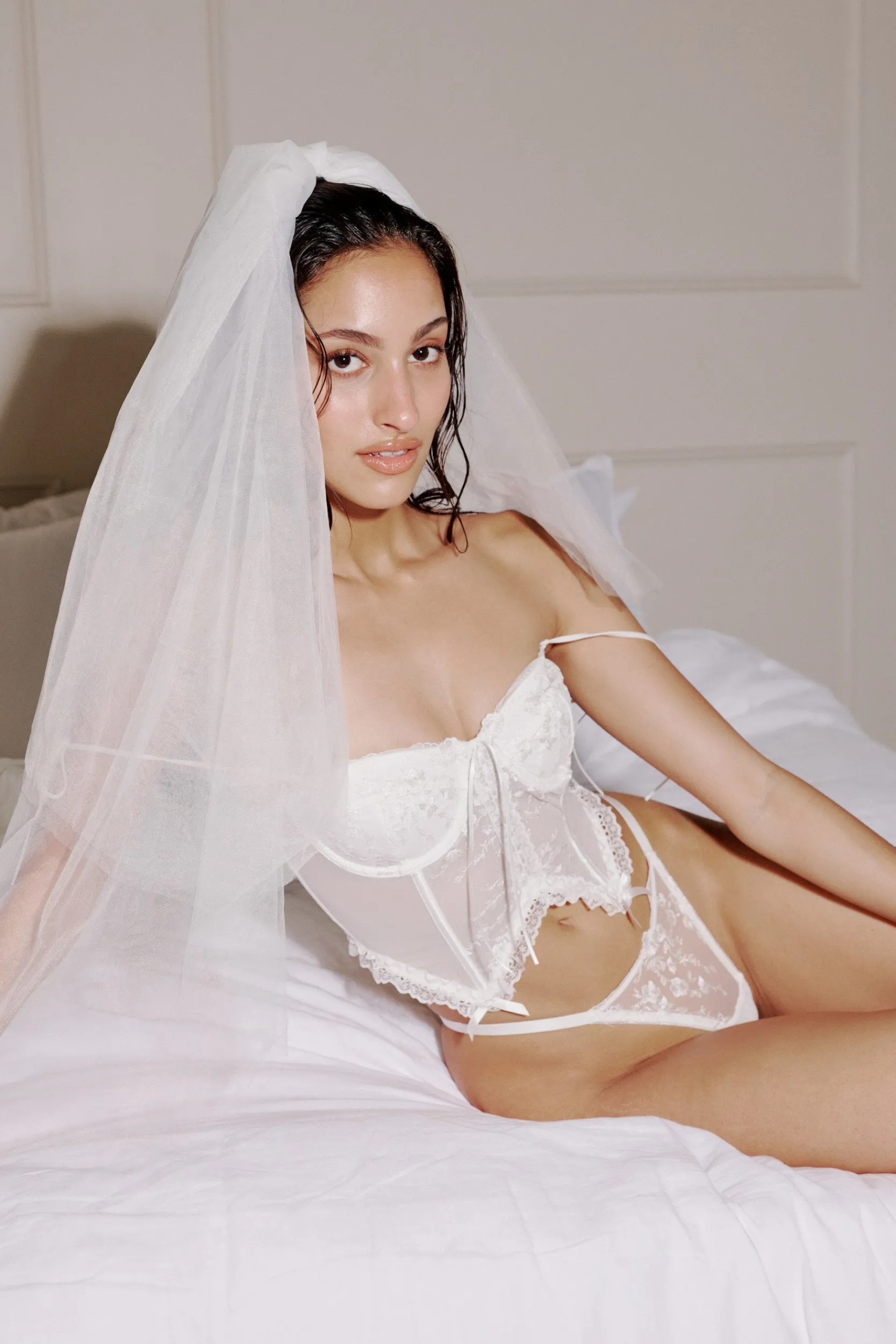 Kat The Label Sofia Corset Set White | Lingerie | Bustier Sets