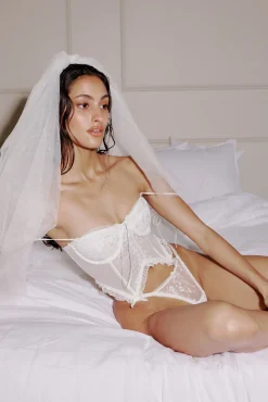 Kat The Label Sofia Corset Set White | Lingerie | Bustier Sets